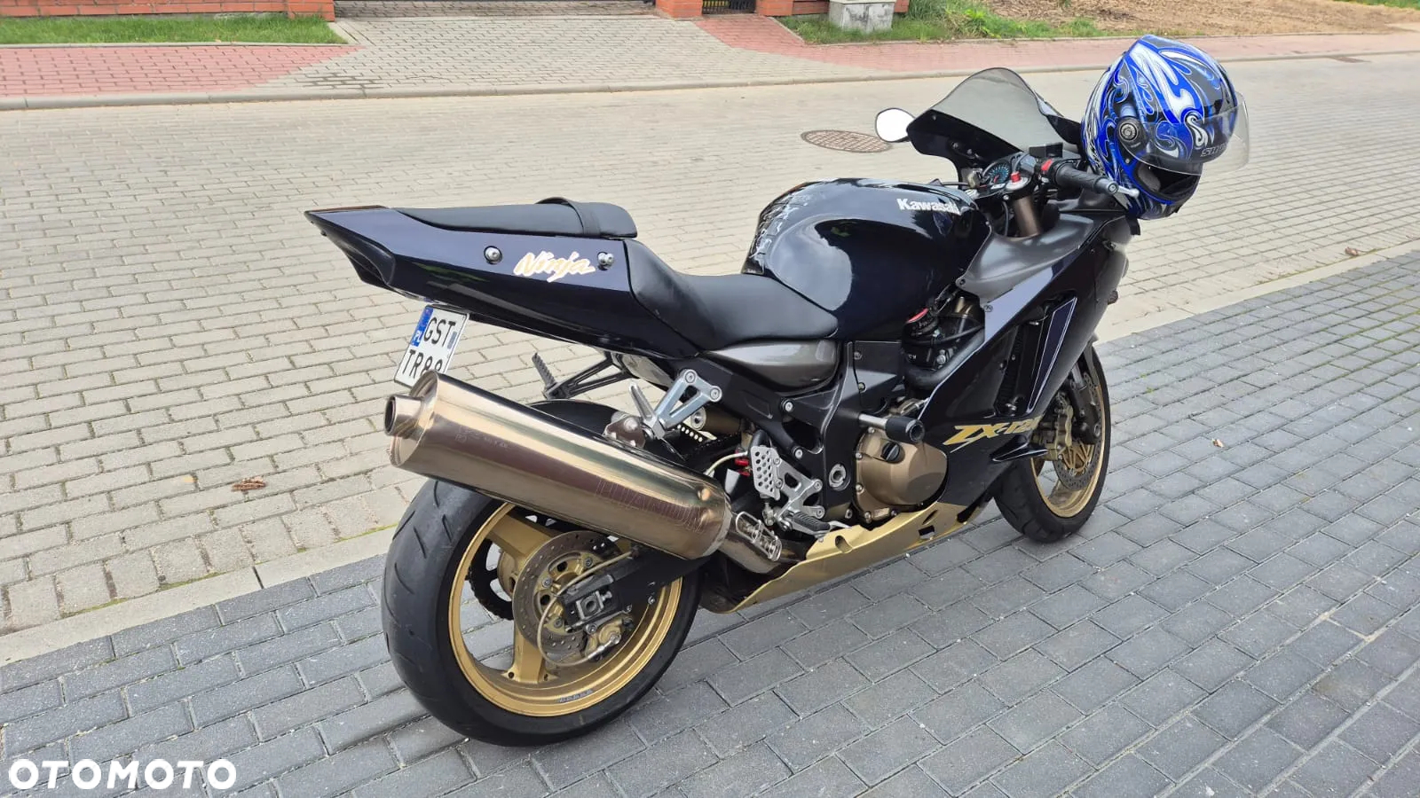Kawasaki ZX - 16