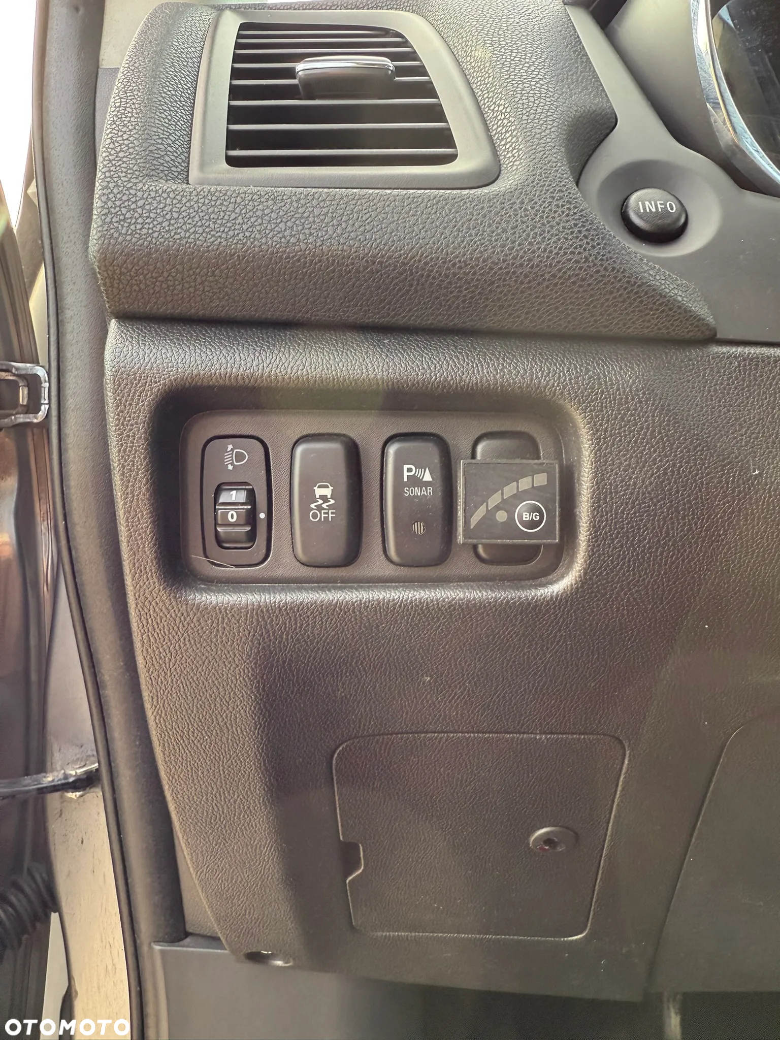 Mitsubishi ASX - 15