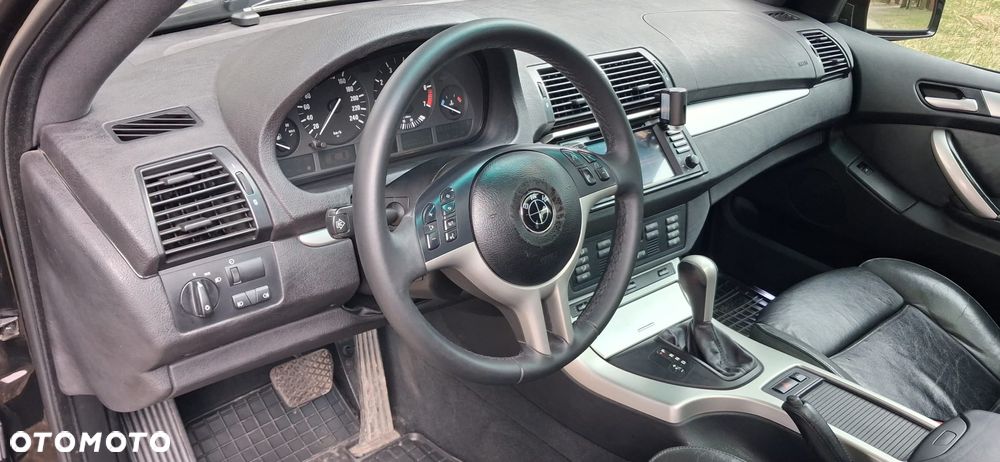BMW X5 - 28