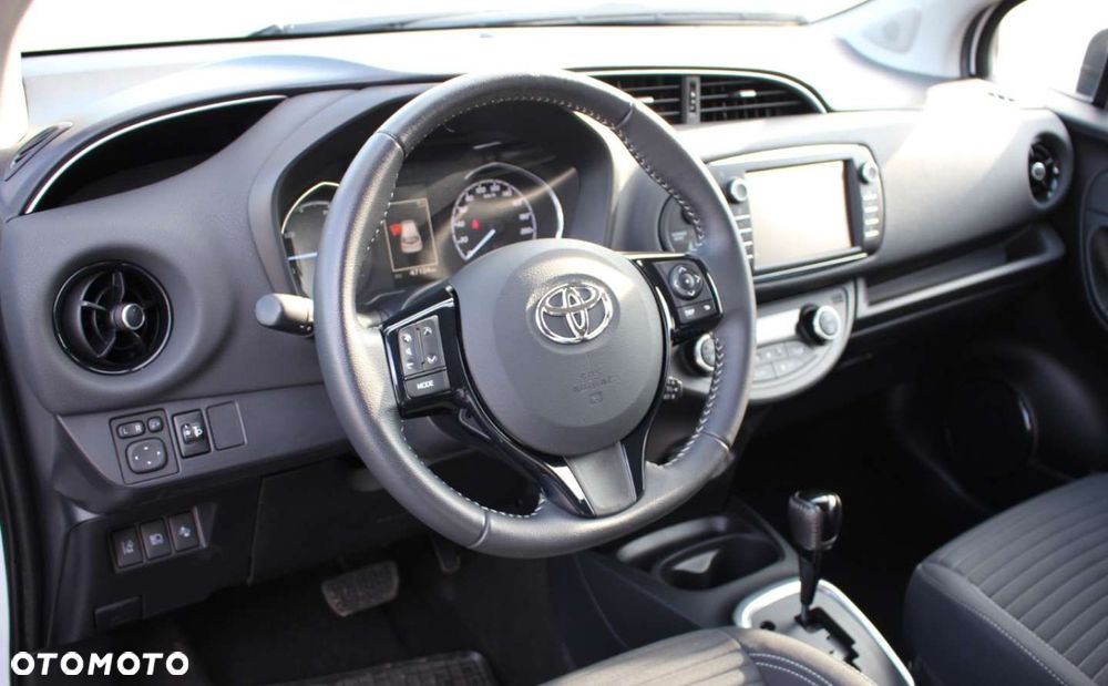 Toyota Yaris - 11