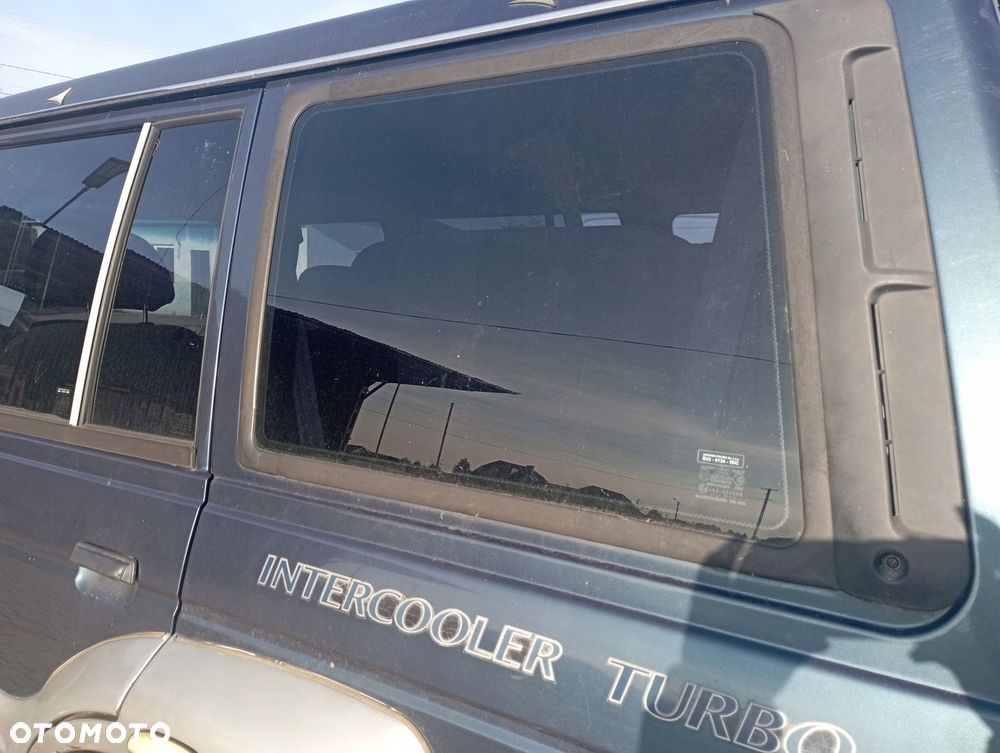 HYUNDAI GALLOPER 5D SZYBA KAROSERYJNA LEWA TYŁ TYLNA - 1