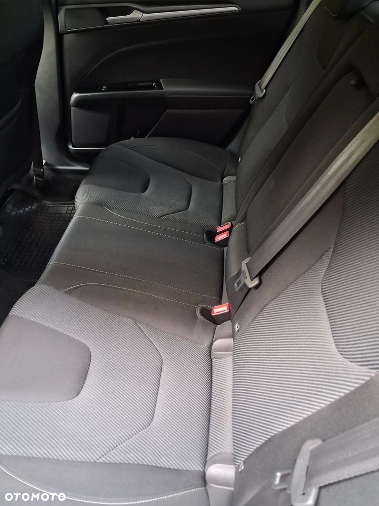 Ford Mondeo - 11