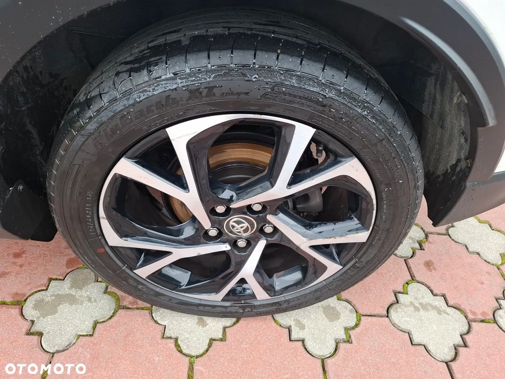 Toyota C-HR Style Selection - 21