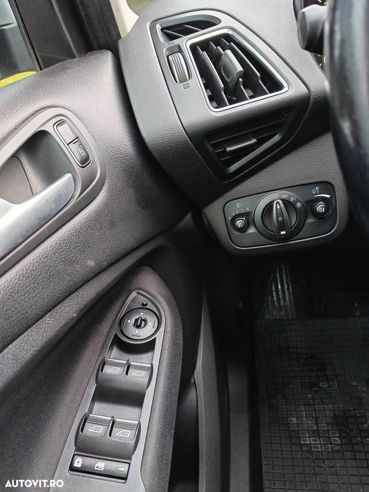 Ford C-Max 1.5 TDCi Powershift Titanium - 16