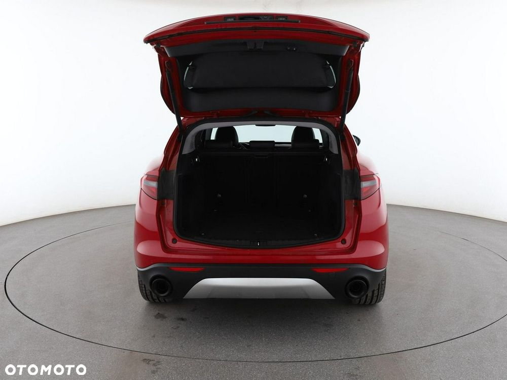 Alfa Romeo Stelvio 2.0 Turbo 16V AT8-Q4 Lusso - 20