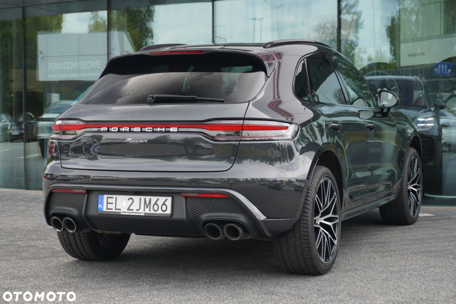 Porsche Macan Standard - 4