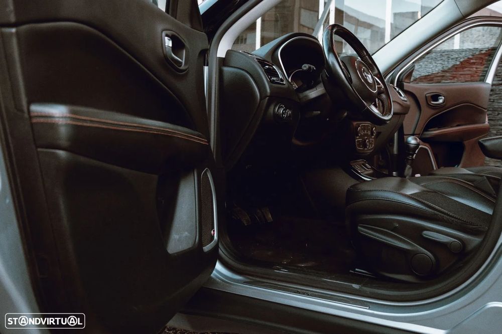 Jeep Compass 1.6 M-Jet Limited - 9