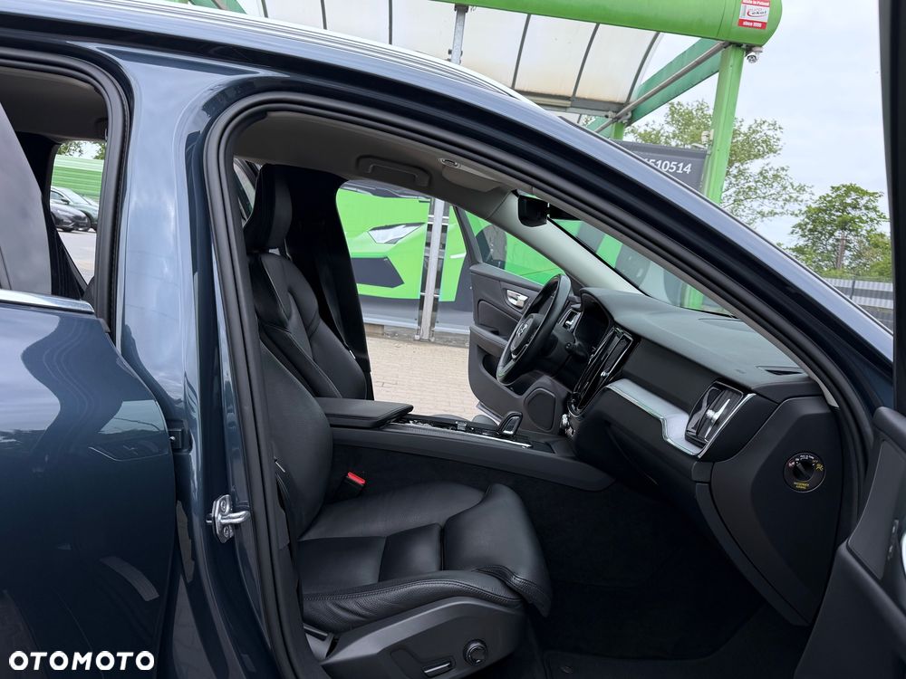 Volvo V60 B4 B Geartronic Momentum Pro - 34