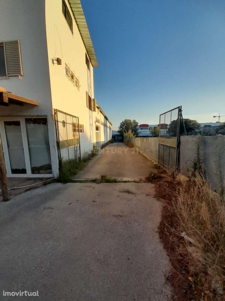 Armazéns – Parque Industrial da Adroana | Excelente Localização e Pote - Grande imagem: 2/24