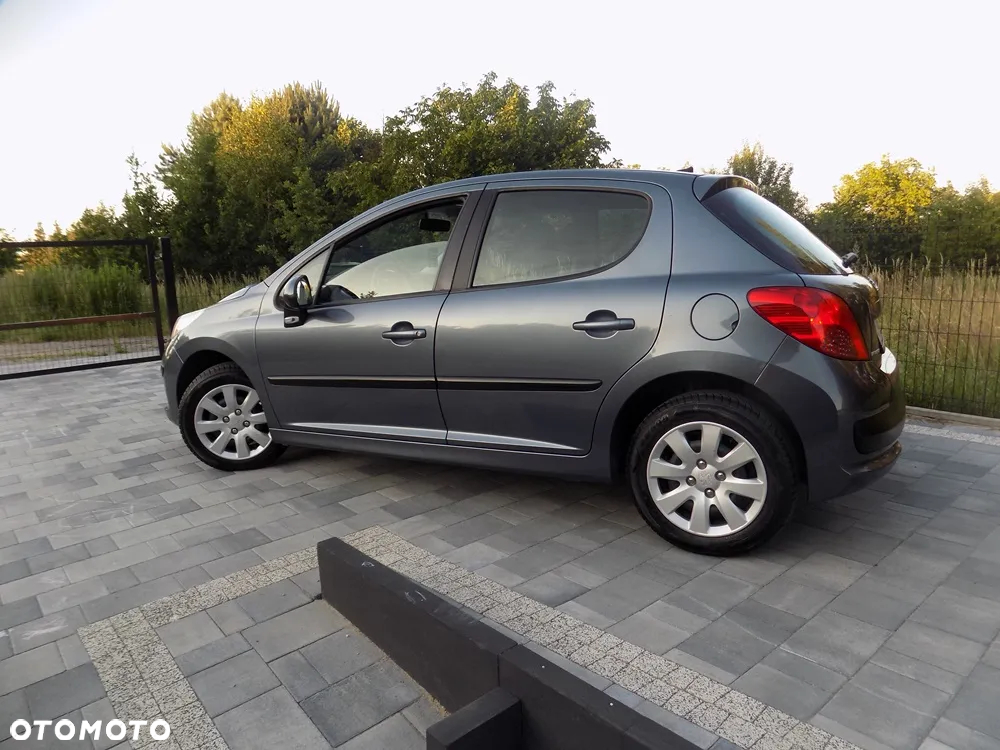 Peugeot 207 1.4 16V Trendy - 6