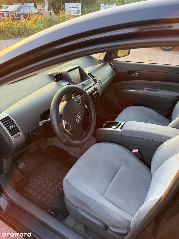 Toyota Prius 1.5 VVT-i Prestige - 7