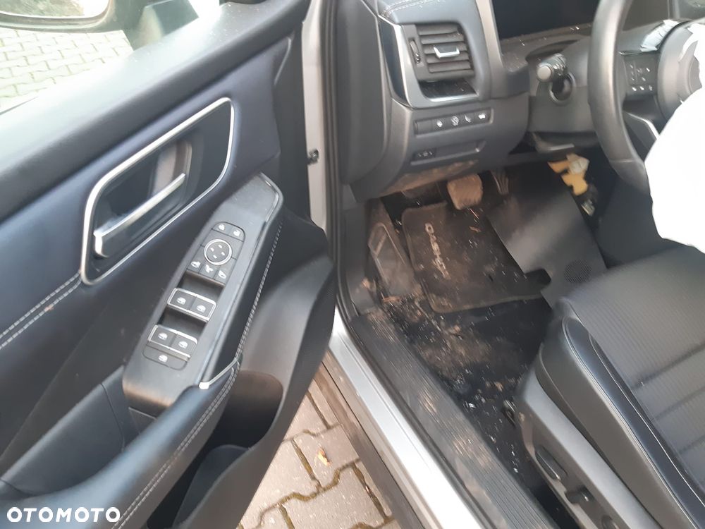 Nissan Qashqai 1.3 DIG-T mHEV N-Connecta Xtronic - 12