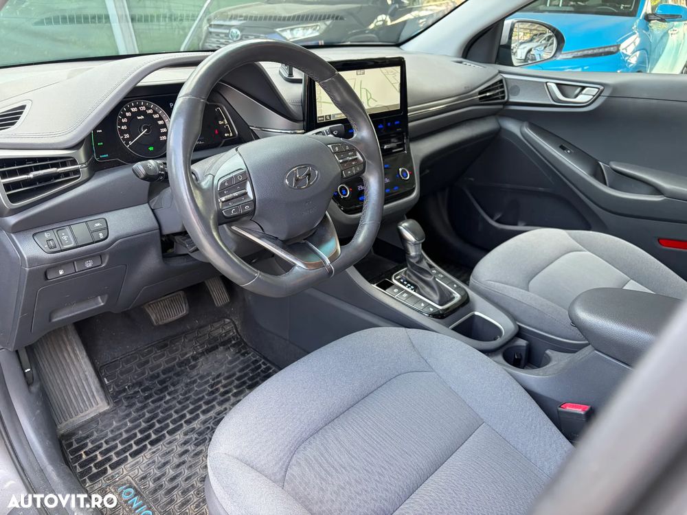 Hyundai IONIQ - 24