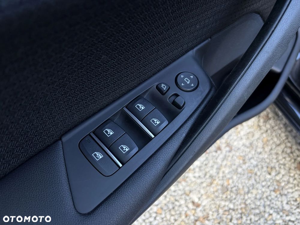 BMW Seria 5 520d - 35