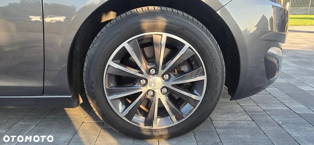 Peugeot 308 BlueHDi 150 Automatik Stop & Start Allure - 12