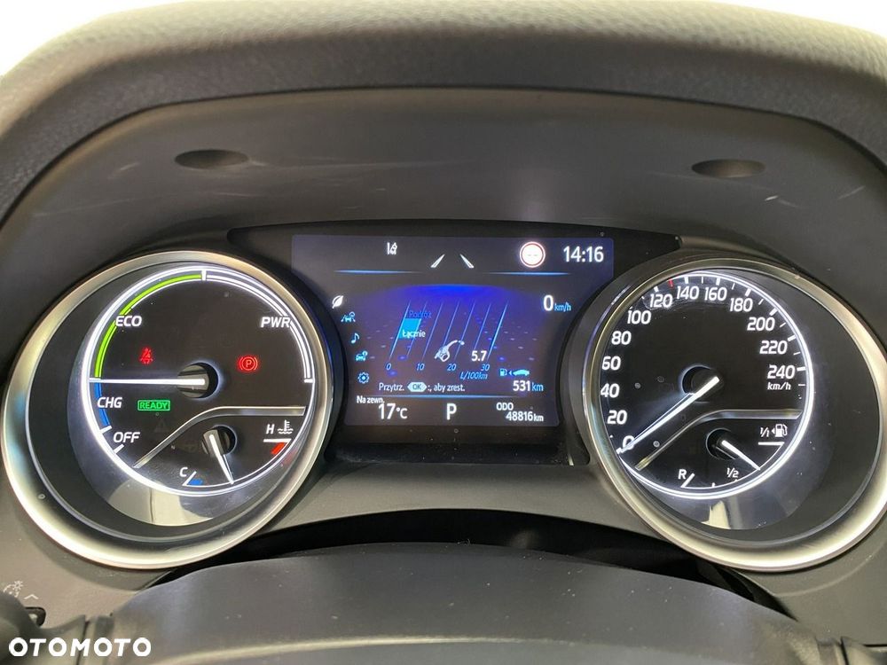 Toyota Camry - 16