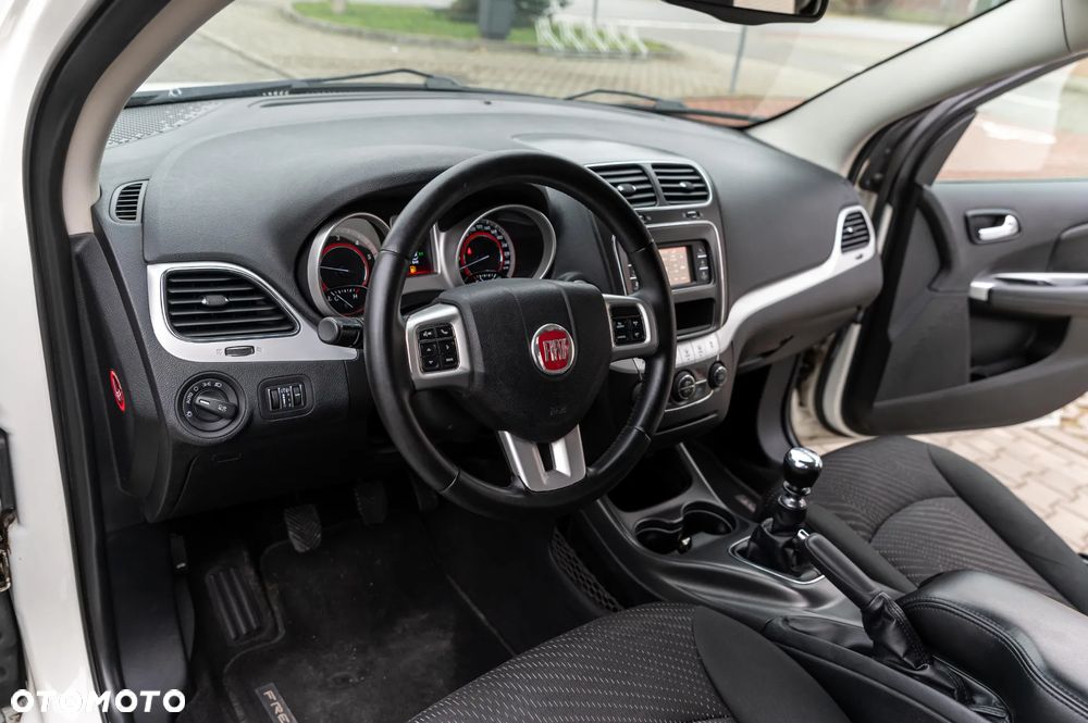 Fiat Freemont 2.0 Multijet 16V DPF Urban - 29