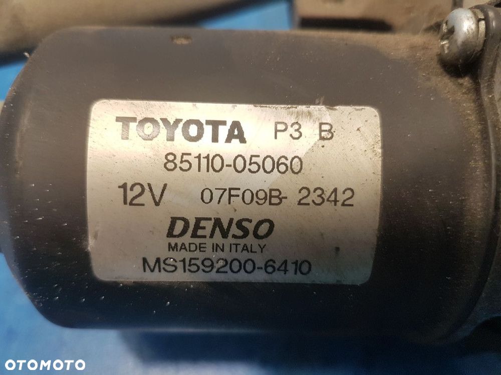 TOYOTA AVENSIS T25 MECHANIZM SILNICZEK WYCIERACZEK PRZÓD 85110-05060 - 2