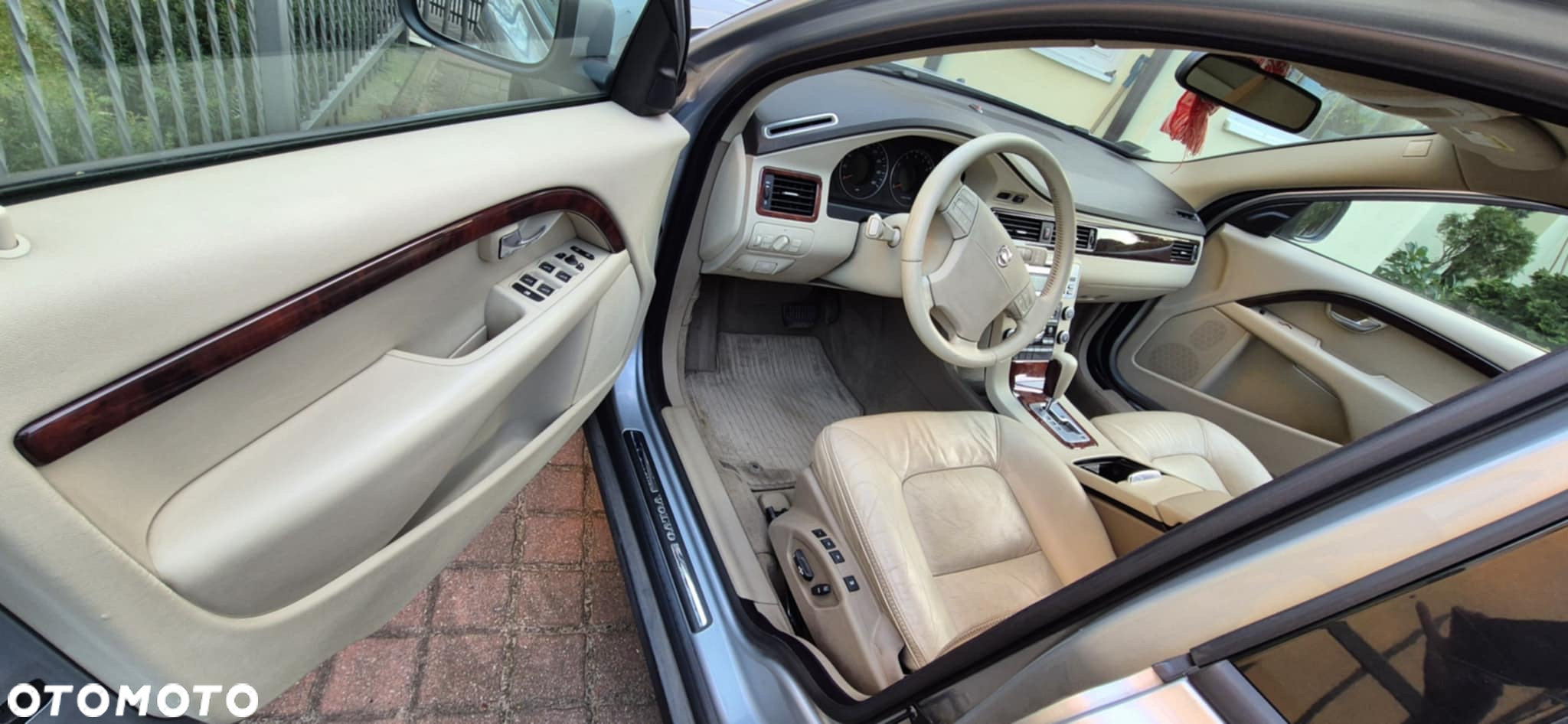 Volvo XC 70 3.2 AWD Momentum - 7