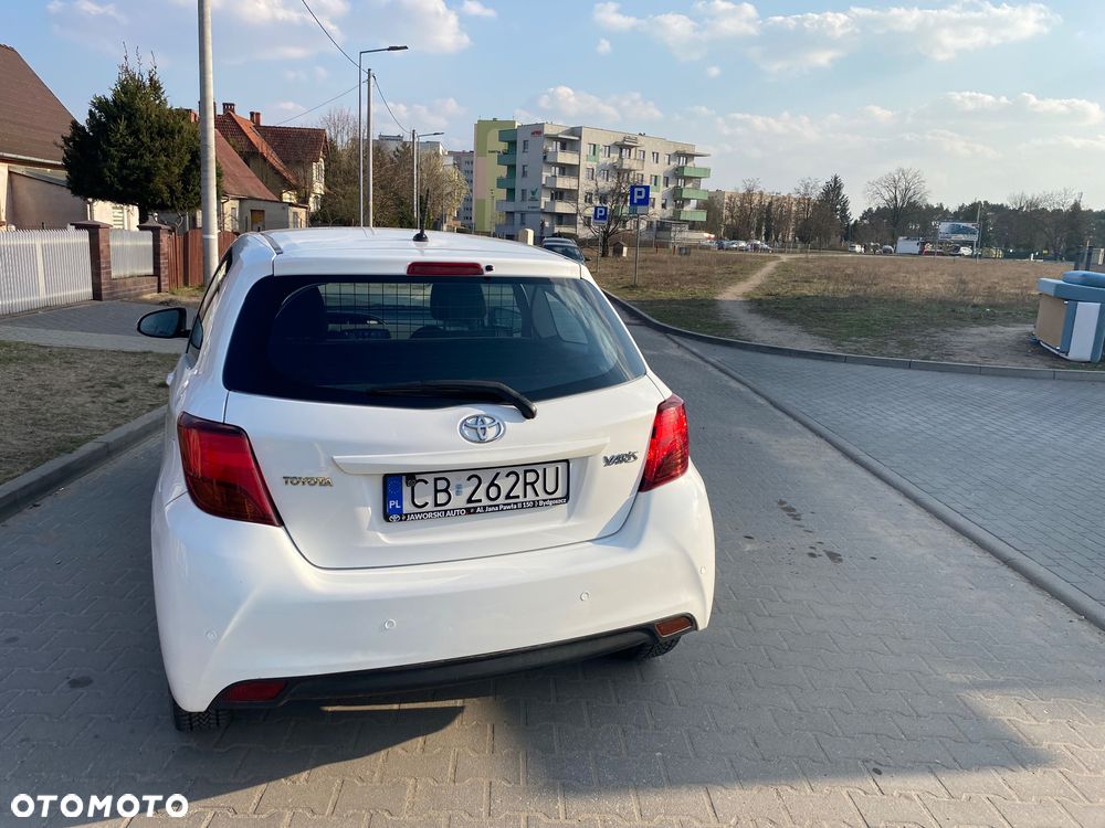 Toyota Yaris 1.33 Premium EU6 - 9