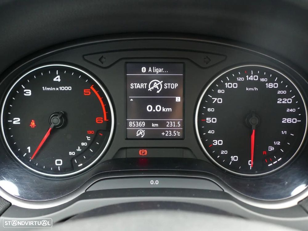 Audi A3 Sportback 1.6 TDI Advance Ultra - 18
