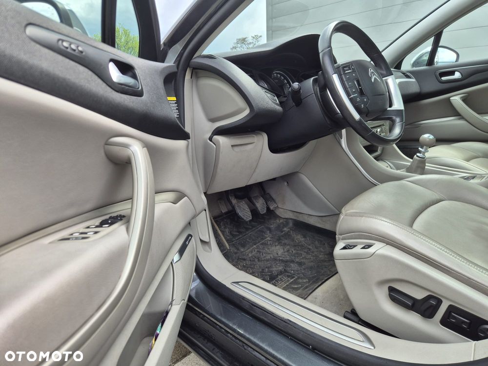 Citroën C5 HDi 165 FAP CrossTourer - 8