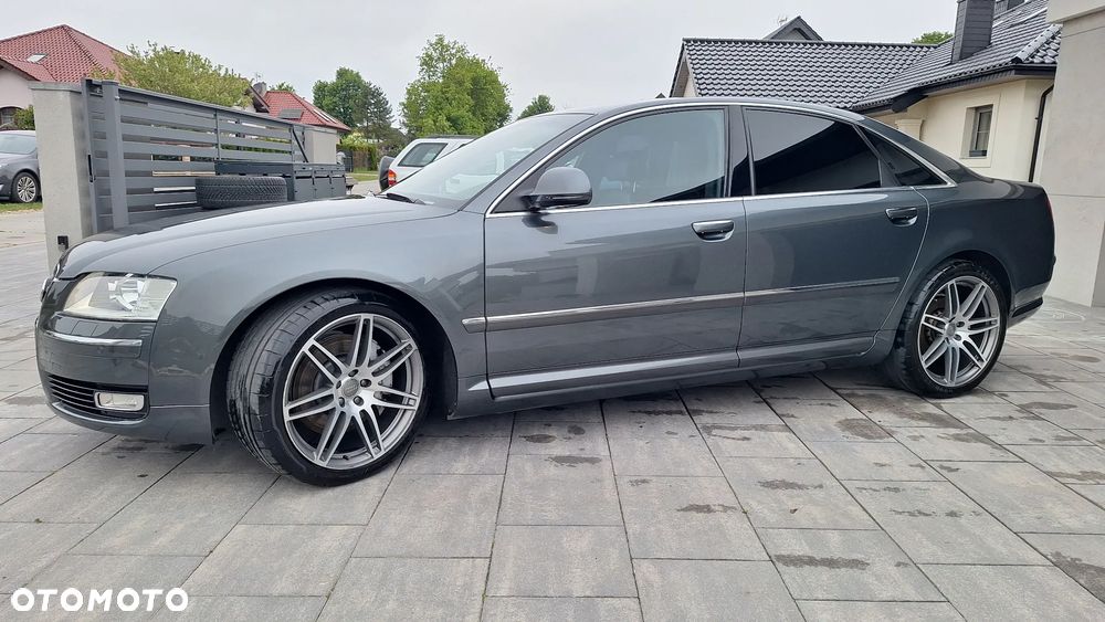 Audi A8 4.2 FSI Quattro - 12