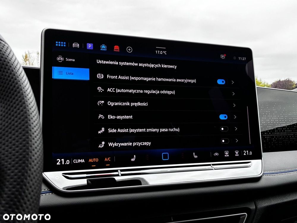 Volkswagen Tiguan - 16