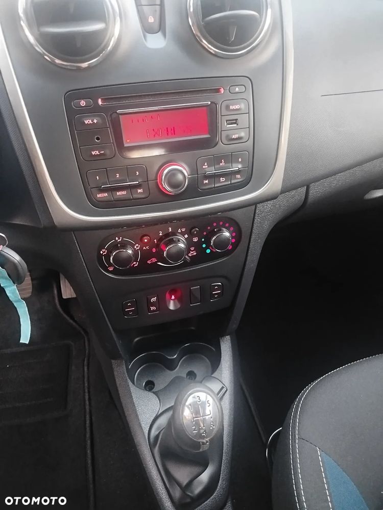 Dacia Sandero 1.2 16V 75 Laureate - 17