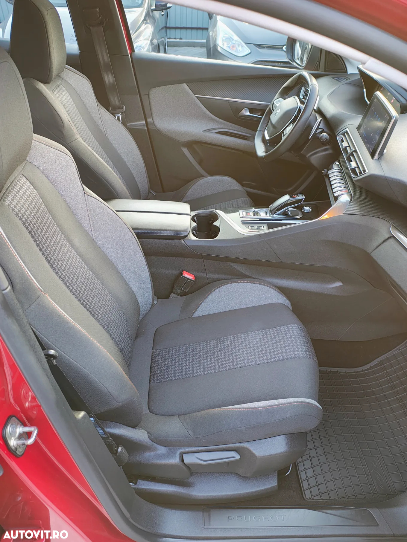 Peugeot 3008 BlueHDi 130 Stop & Start EAT8 Active Business-Paket - 12