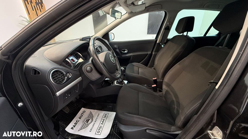 Renault Clio - 7