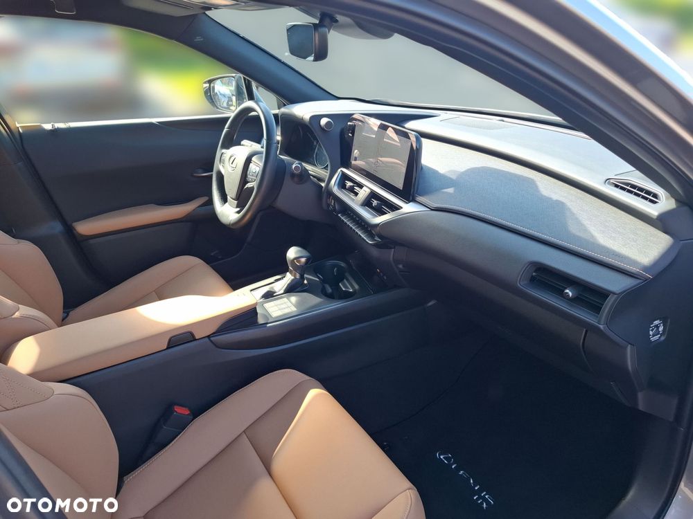 Lexus UX 200 GPF F Sport Design+ 2WD - 15