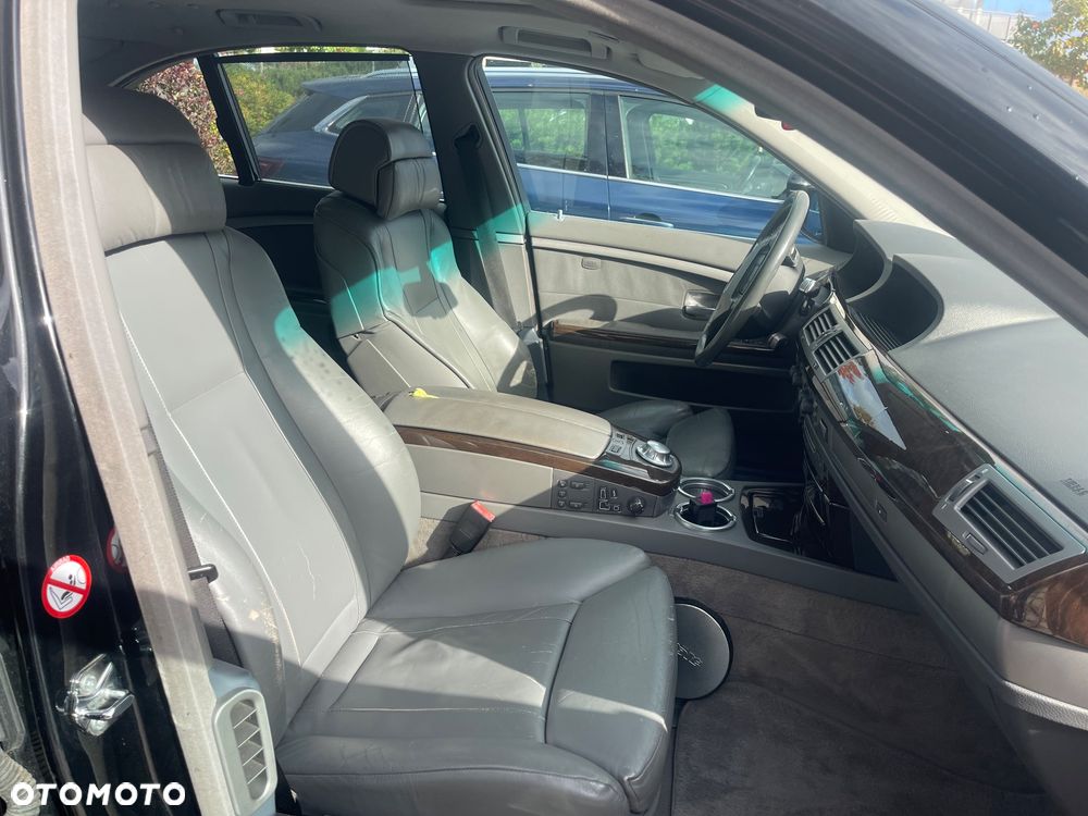 BMW Seria 7 - 21