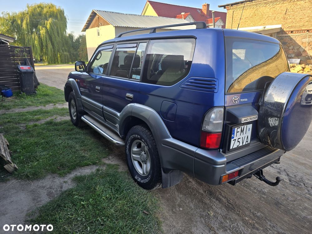 Toyota Land Cruiser 2001 photo 4