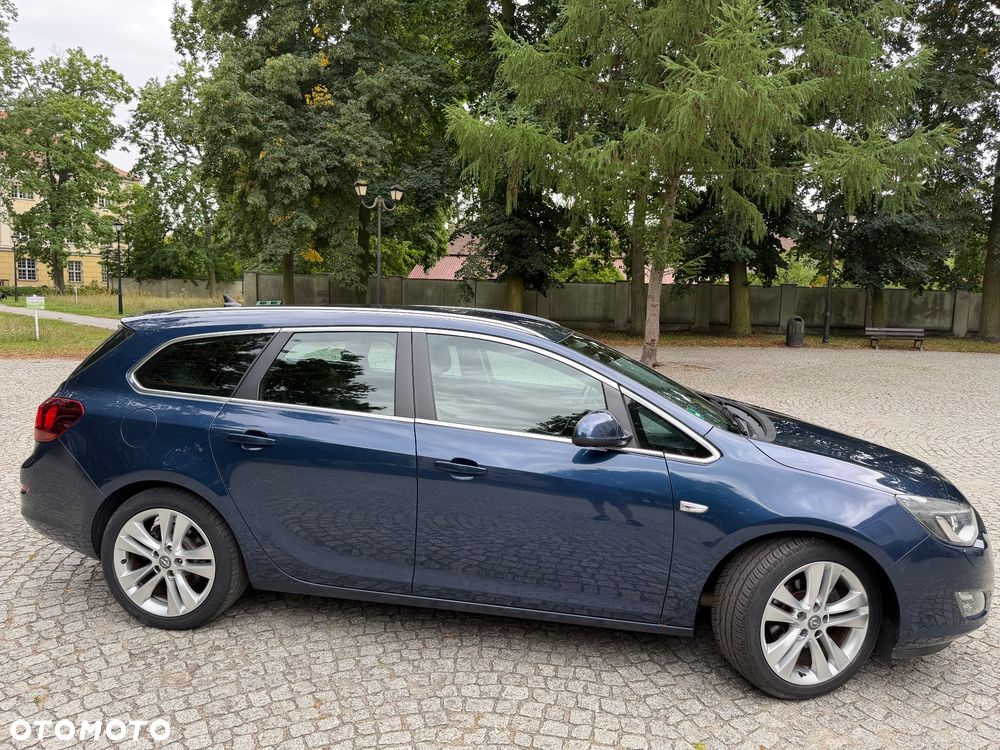 Opel Astra 1.6 T 111 - 12