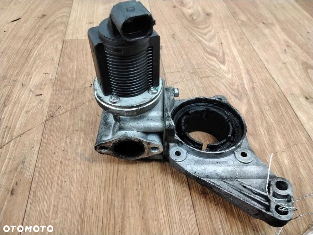 opel vectra c 1.9 zawór egr - 1