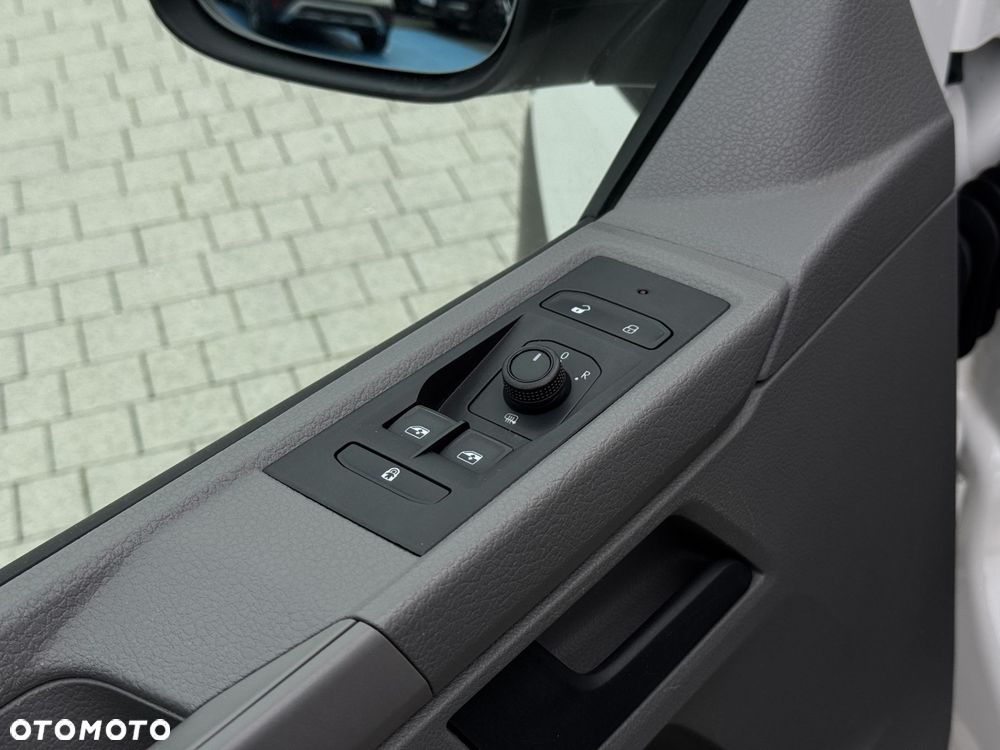 Volkswagen Transporter - 23