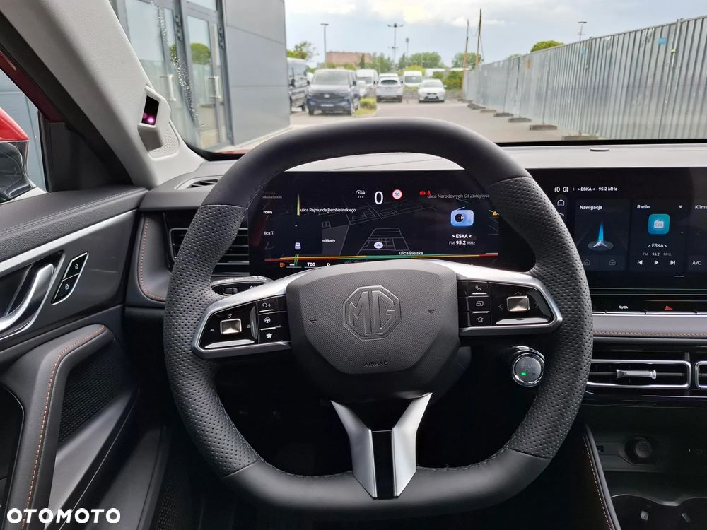MG HS 1.5 T-GDI Exclusive DCT - 13
