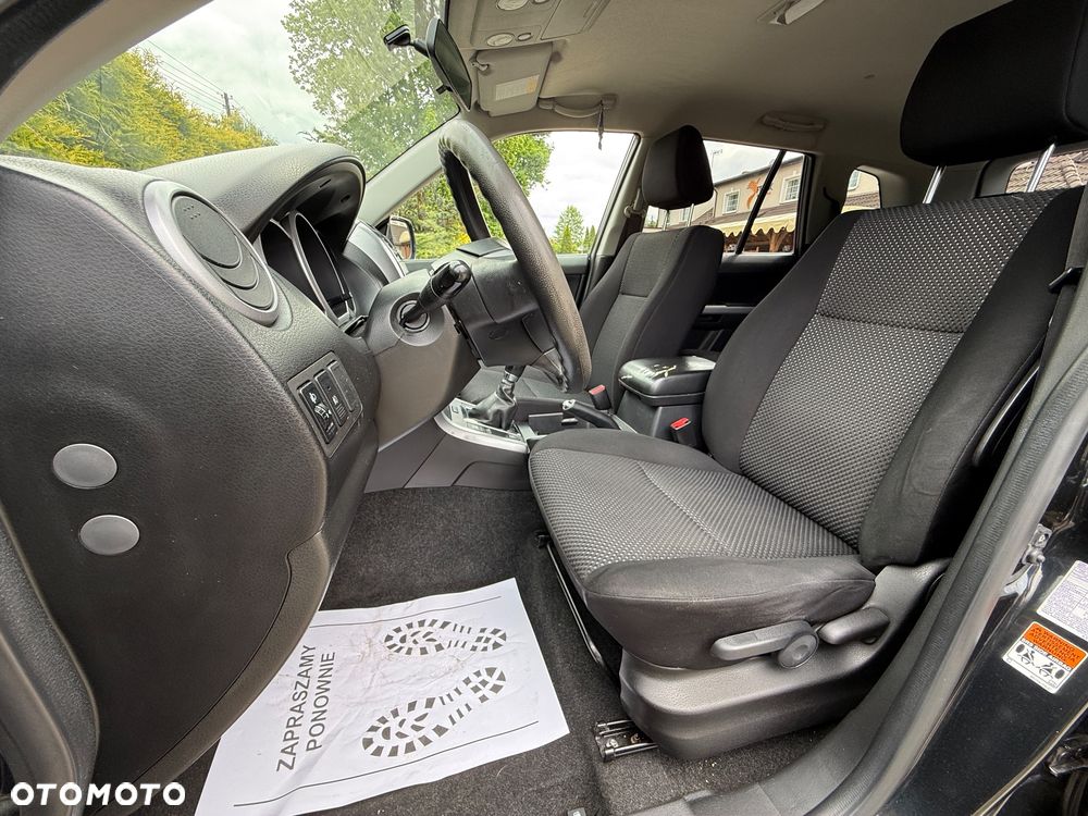 Suzuki Grand Vitara 2.0 Club - 10