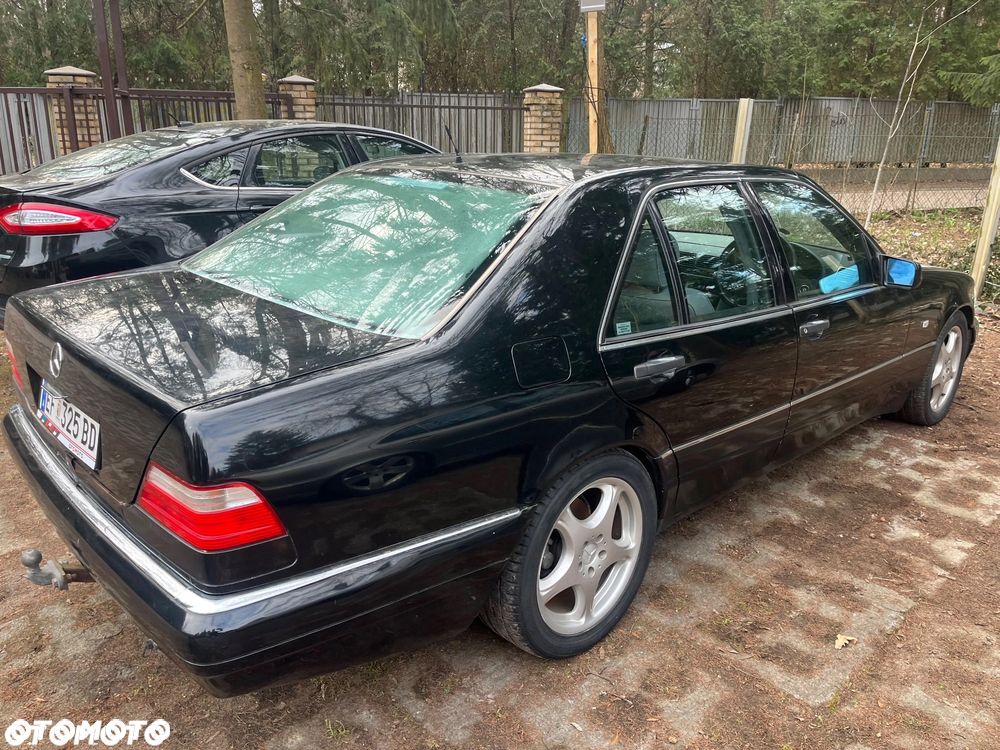 Mercedes-Benz 280 1996 photo 2