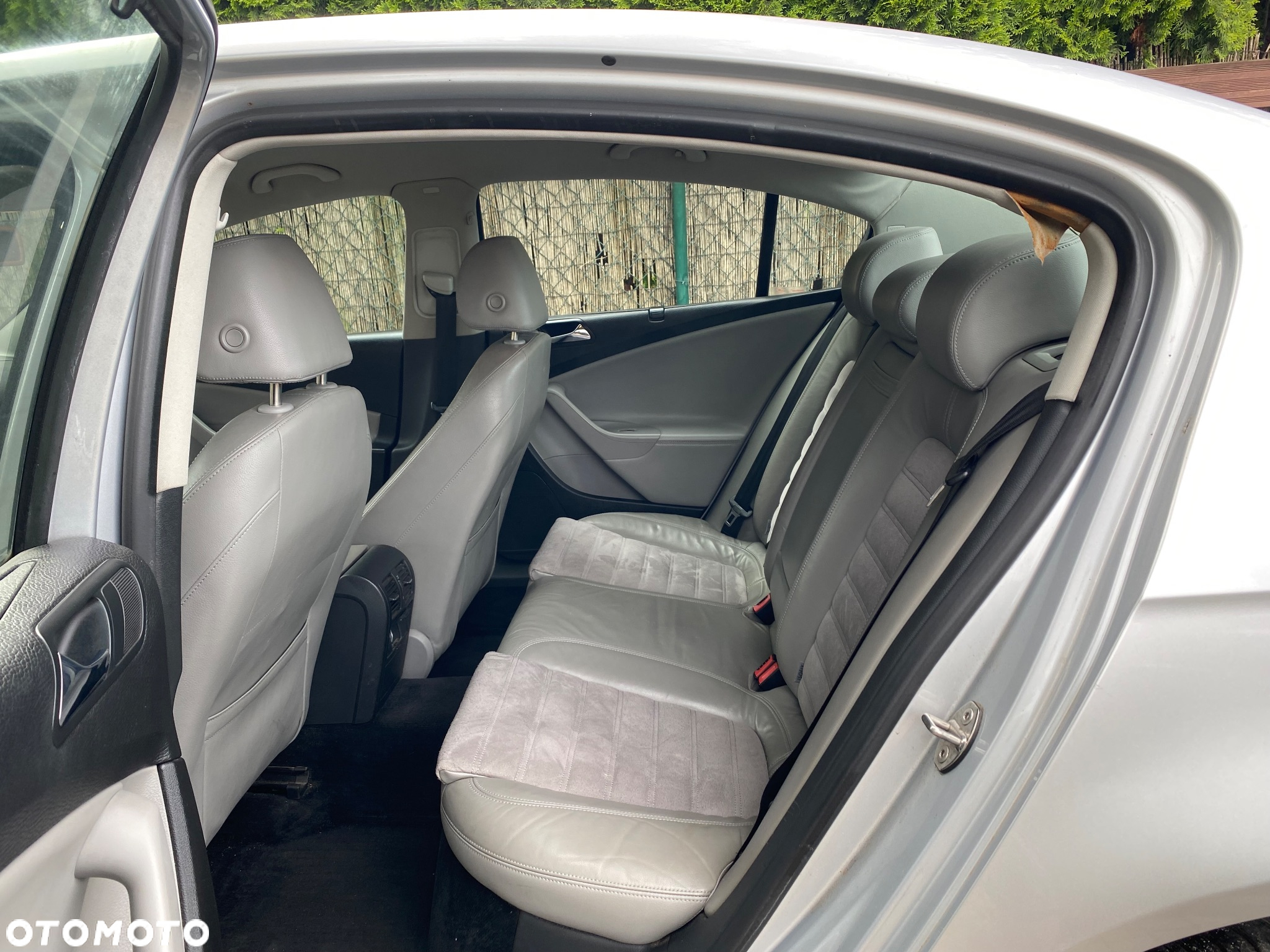 Volkswagen Passat - 10