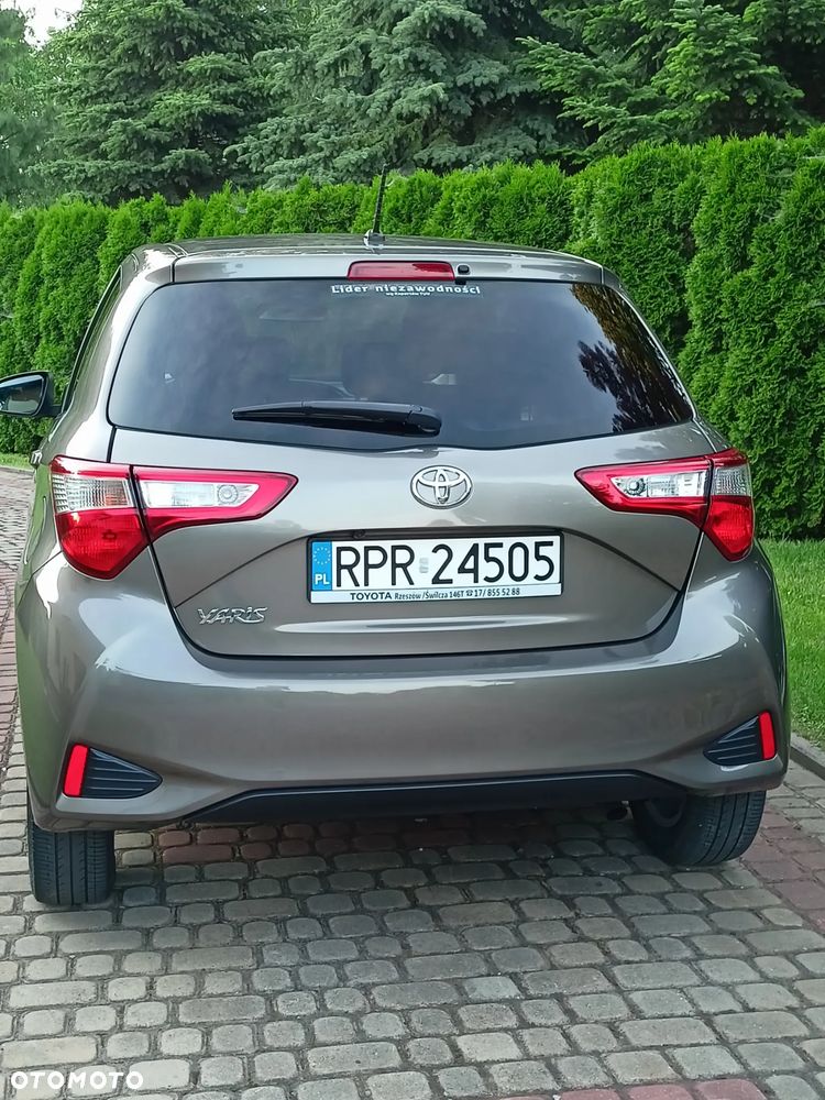 Toyota Yaris 1.5 Premium - 3