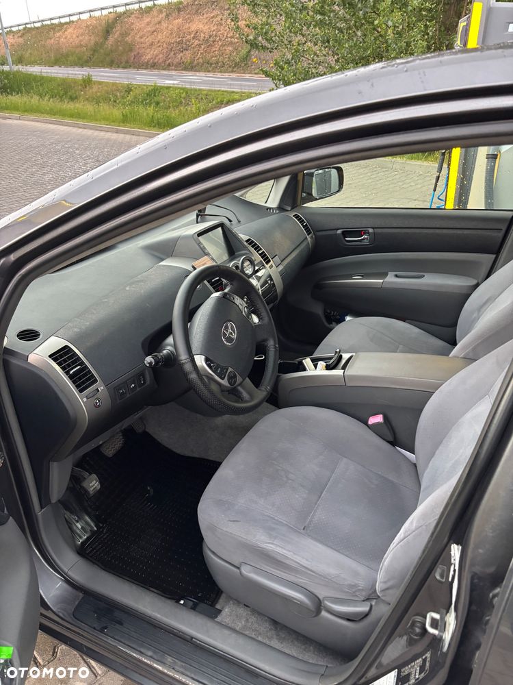 Toyota Prius - 7