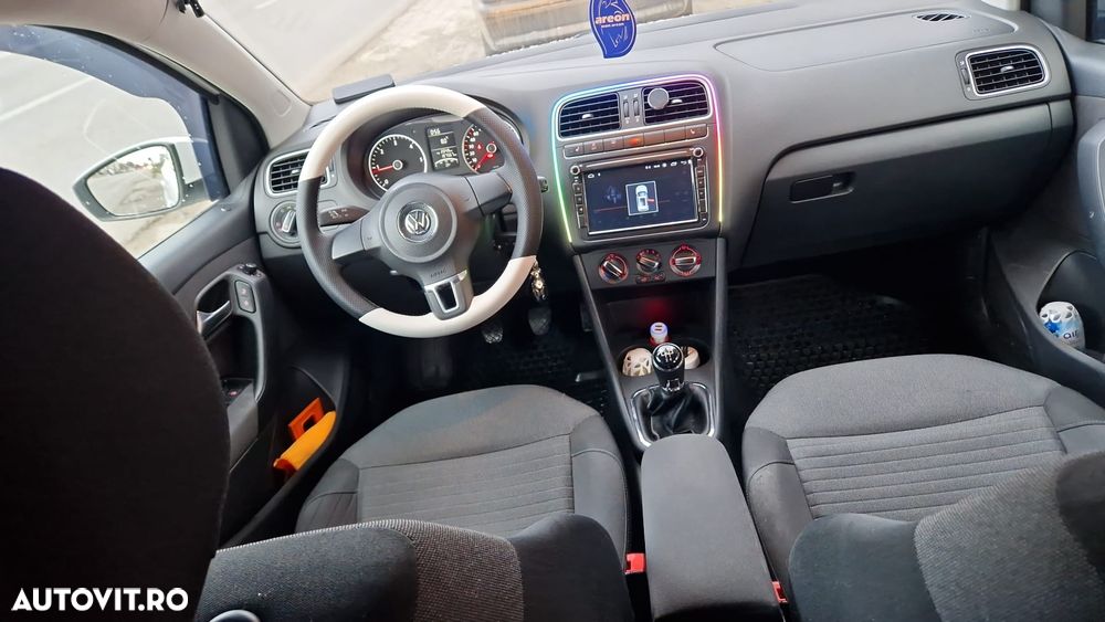 Volkswagen Polo - 6