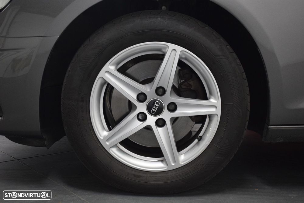 Audi A4 Avant 35 TDI Fleet Edition S tronic - 6