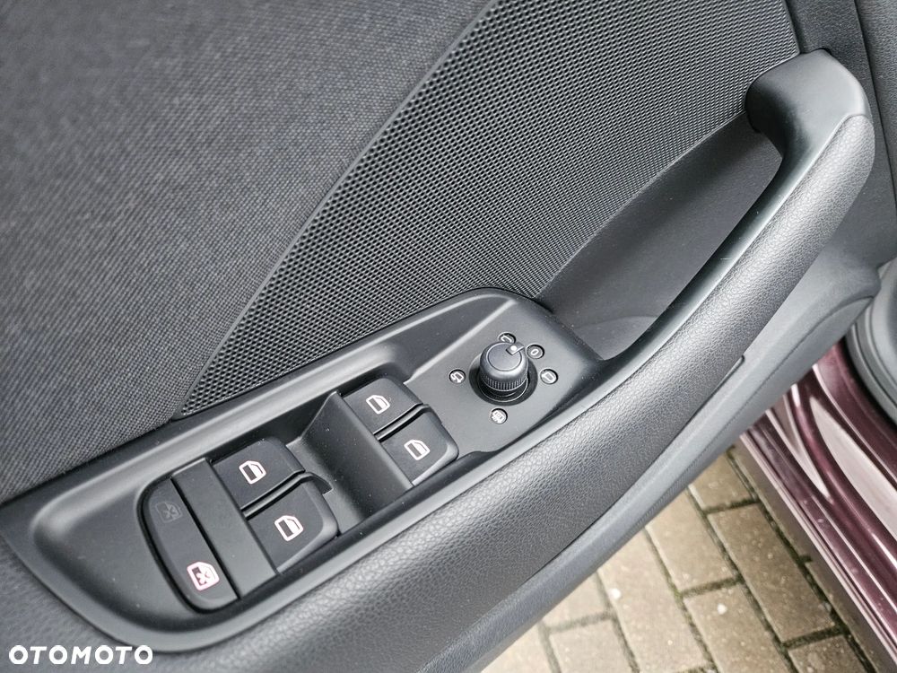 Audi A3 Sportback 2.0 TDI (clean diesel) Attraction - 33