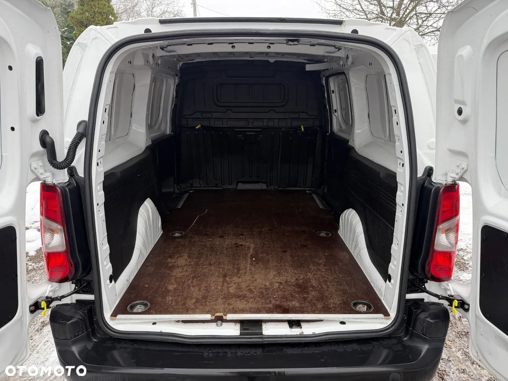 Opel COMBO XL Maxi 2020r L2 1.5 Diesel - 29