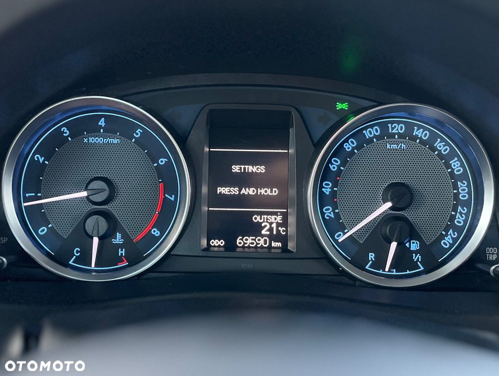 Toyota Auris - 22