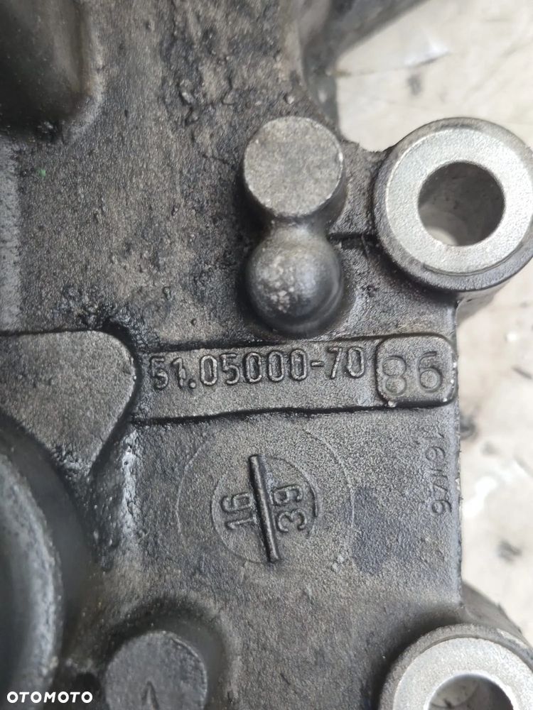 OBUDOWA PODSTAWA FILTRA OLEJU  MAN TGL TGM EURO 6 - 4