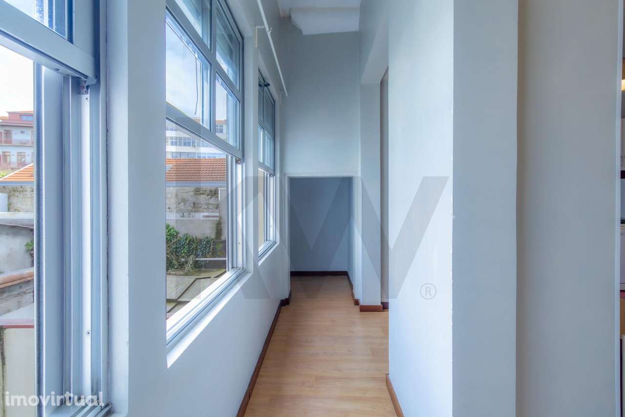 T1 Encantador no Coração do Porto – Reabilitado, Perfeito para Habitaç - Grande imagem: 4/25